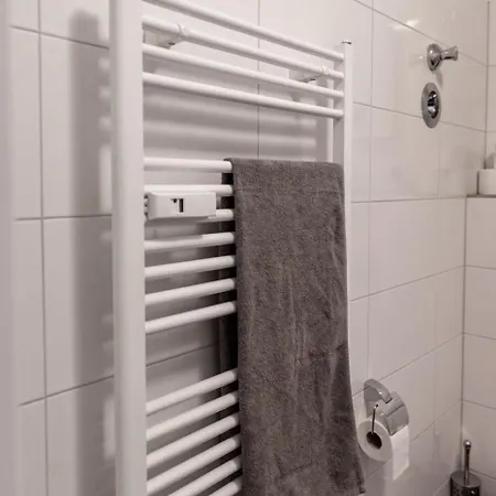 Workers In - 1 Bedroom - 3 Beds Apartament *