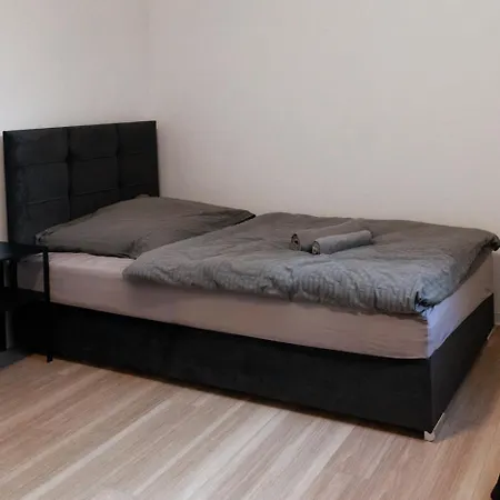 Apartament Workers In - 1 Bedroom - 3 Beds