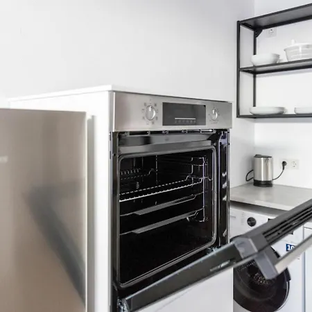 Workers In - 1 Bedroom - 3 Beds * Goch